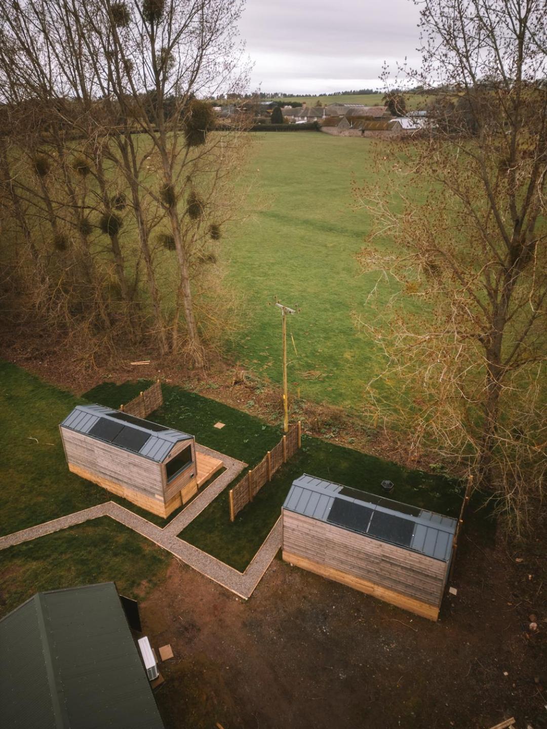 Beautiful Cabins In Herefordshire Countryside Экстерьер фото